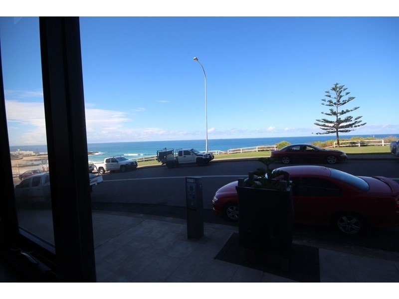 S102/77 Shortland Esplanade, Newcastle NSW 2300