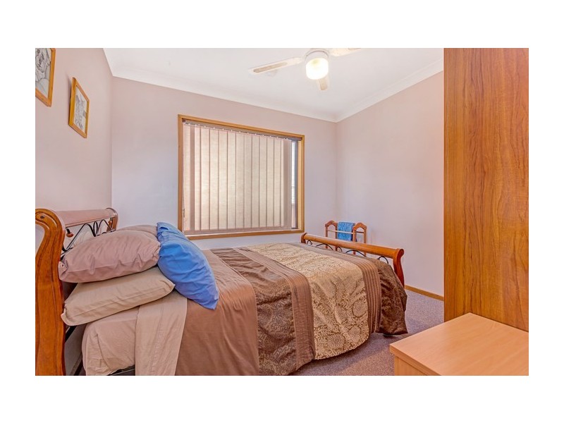 13 Calverton Crescent, Belmont North NSW 2280