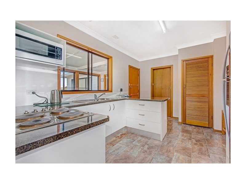 13 Calverton Crescent, Belmont North NSW 2280