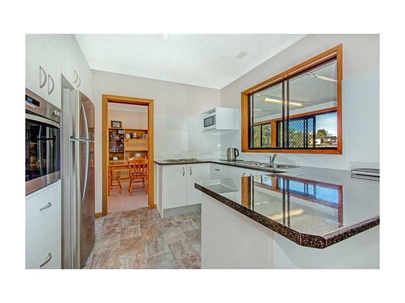 13 Calverton Crescent, Belmont North NSW 2280