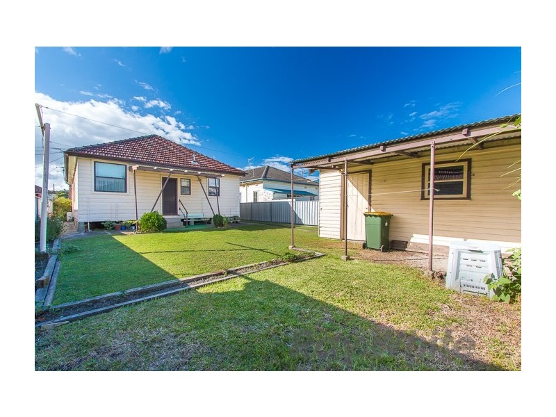 9 Hay Street, Mayfield NSW 2304