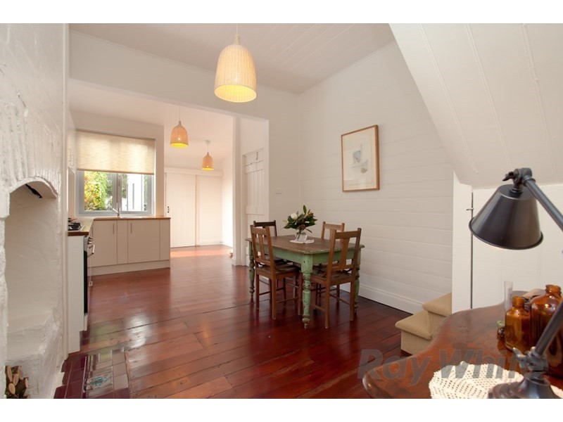 8 Hargrave Street, Carrington NSW 2294