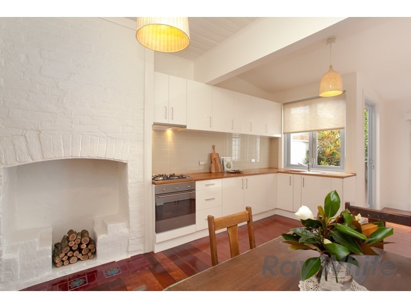 8 Hargrave Street, Carrington NSW 2294