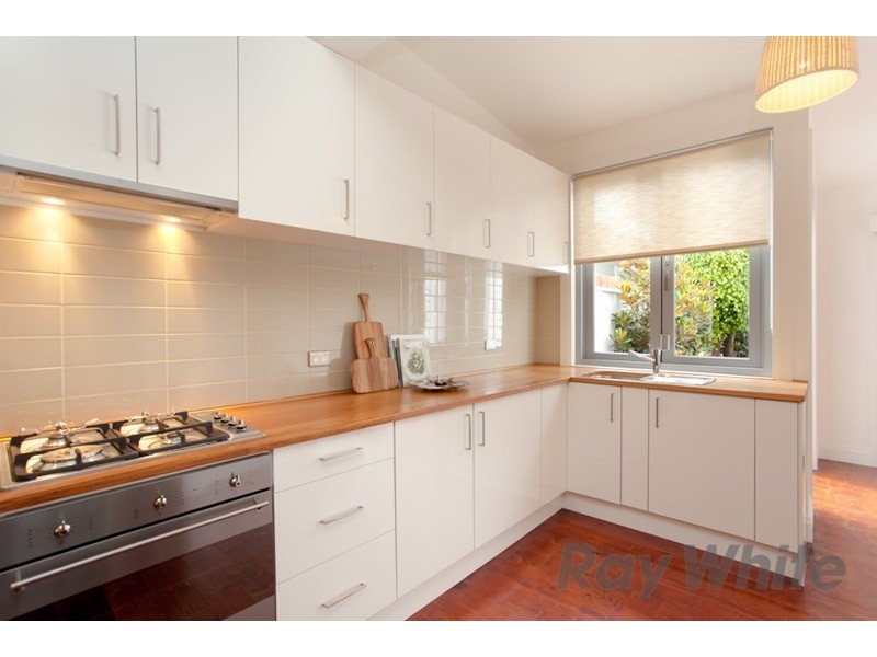 8 Hargrave Street, Carrington NSW 2294