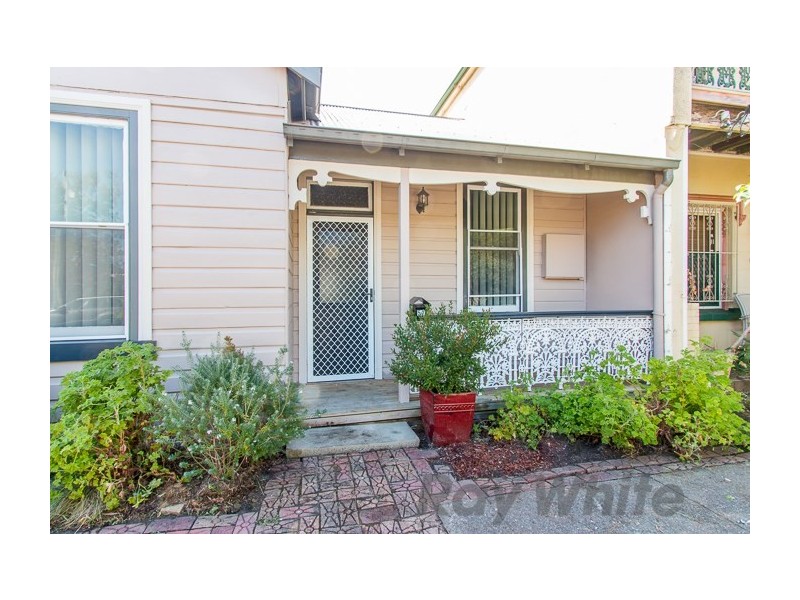 52 Hebburn Street, Hamilton East NSW 2303