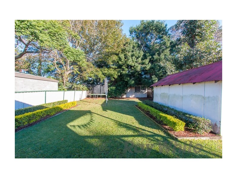 8 Kitchener Parade, Mayfield East NSW 2304