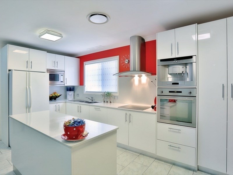 252 McCaffrey Drive, Rankin Park NSW 2287