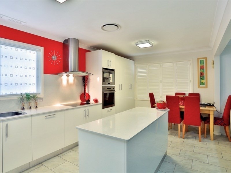 252 McCaffrey Drive, Rankin Park NSW 2287