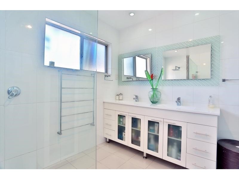 252 McCaffrey Drive, Rankin Park NSW 2287