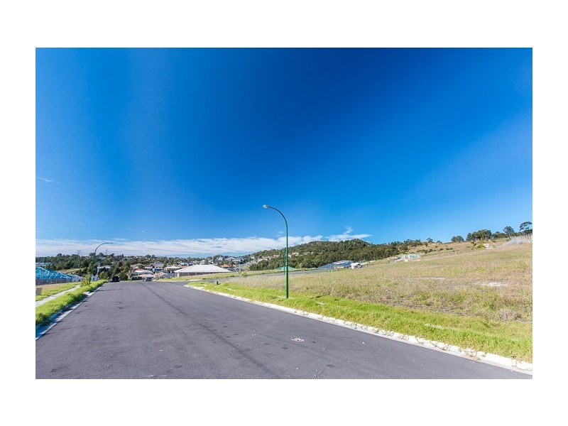 11 Kuraman Close, Macquarie Hills NSW 2285