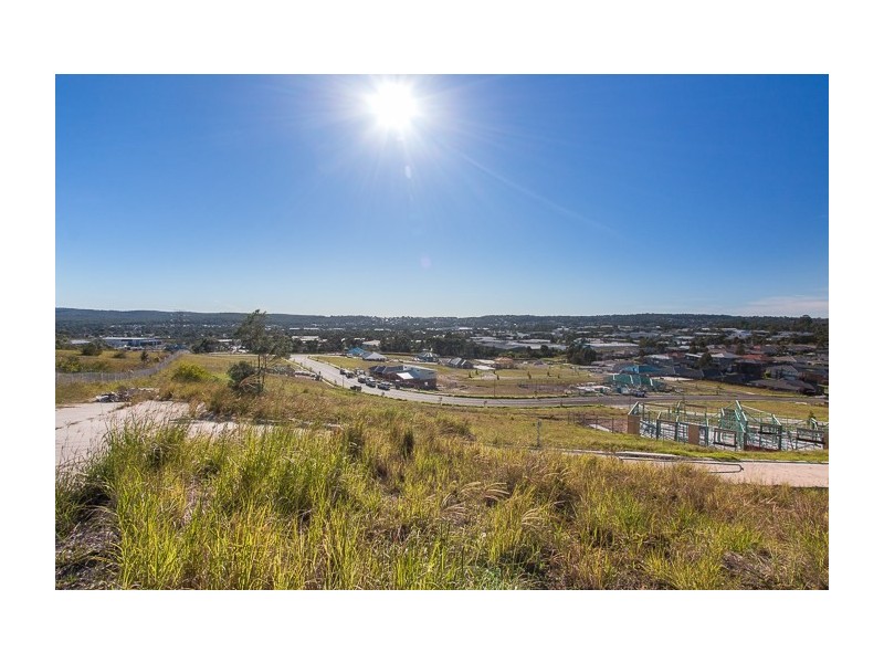 11 Kuraman Close, Macquarie Hills NSW 2285