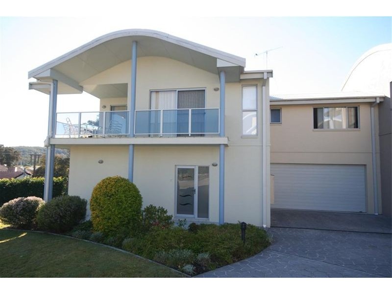 2/42-46 Dilkera Avenue, Valentine NSW 2280