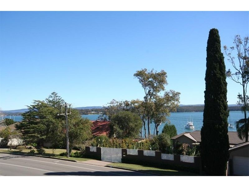 2/42-46 Dilkera Avenue, Valentine NSW 2280