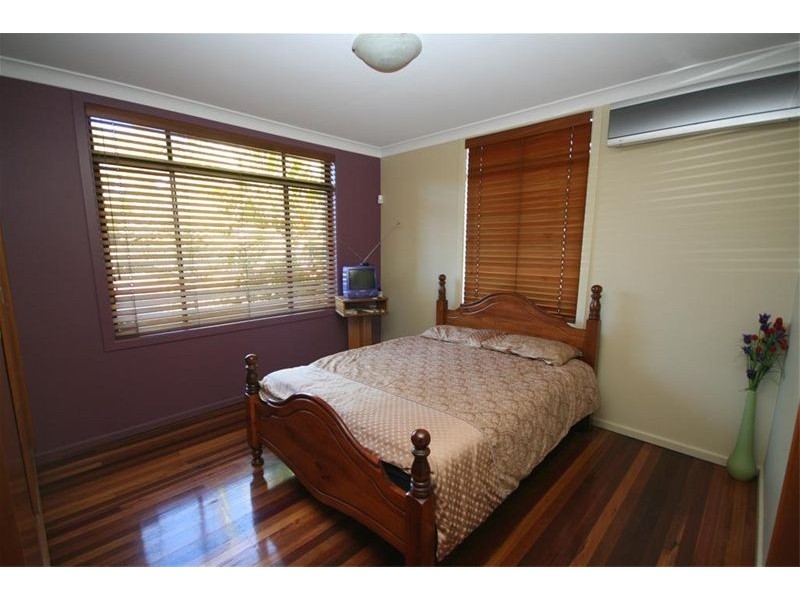 4 Cardiff Road, New Lambton Heights NSW 2305