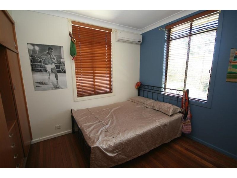 4 Cardiff Road, New Lambton Heights NSW 2305