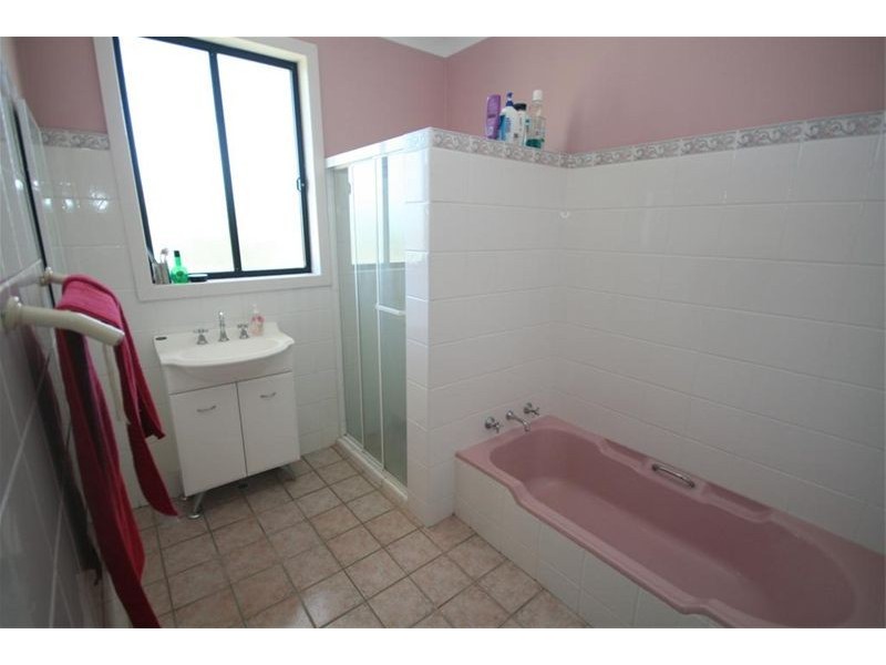 4 Cardiff Road, New Lambton Heights NSW 2305