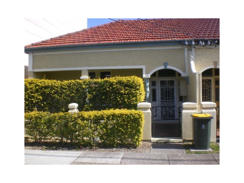 38 Lawson Street, Hamilton NSW 2303