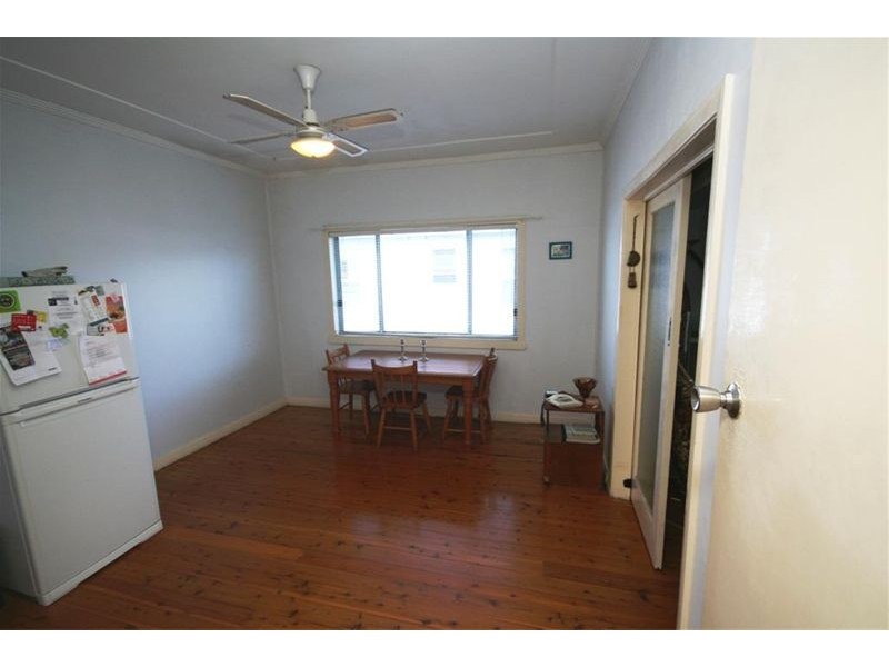 25 Brisbane Water Road, Adamstown NSW 2289