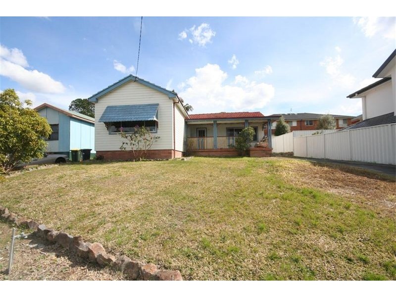 104 Bailey Street, Adamstown NSW 2289