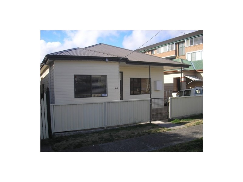 1/86 James Street, Hamilton NSW 2303