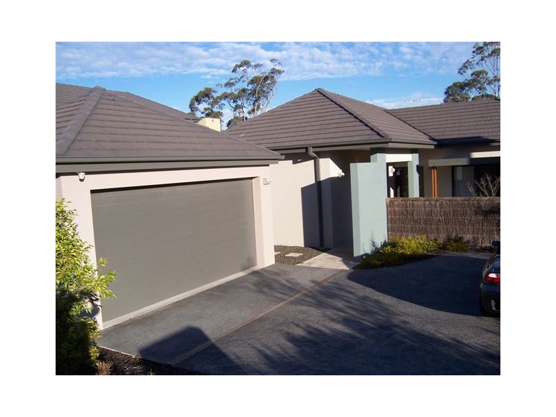 16 Sunningdale Circuit, Newcastle NSW 2300