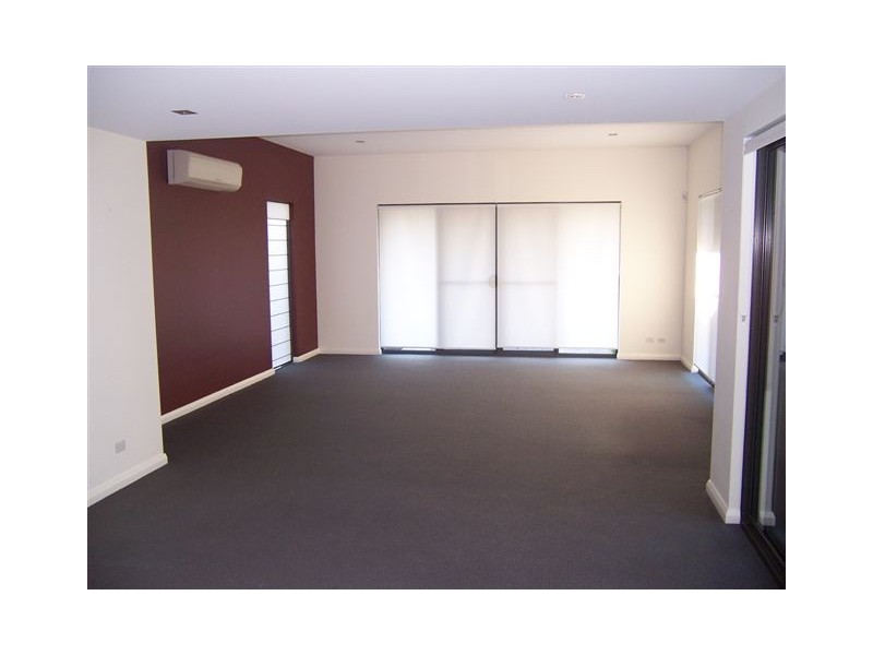 16 Sunningdale Circuit, Newcastle NSW 2300