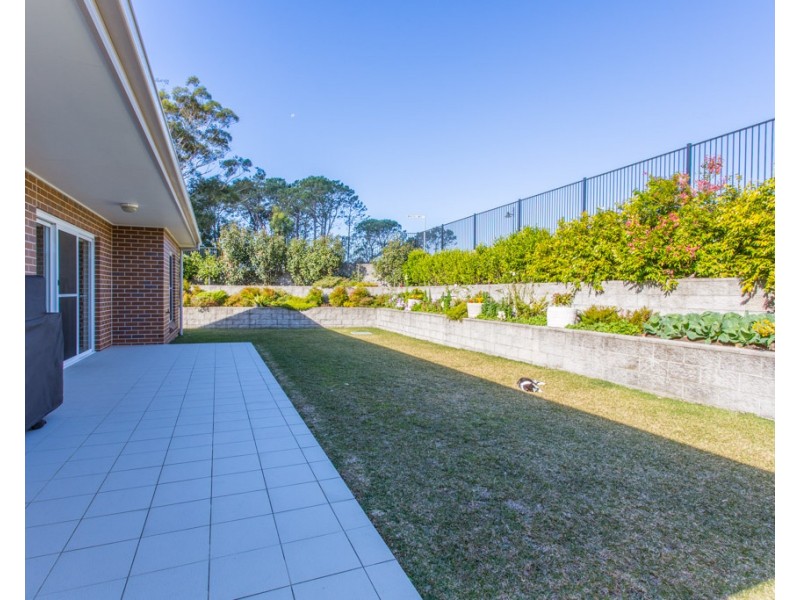1 Wagtail Way, Fullerton Cove NSW 2318
