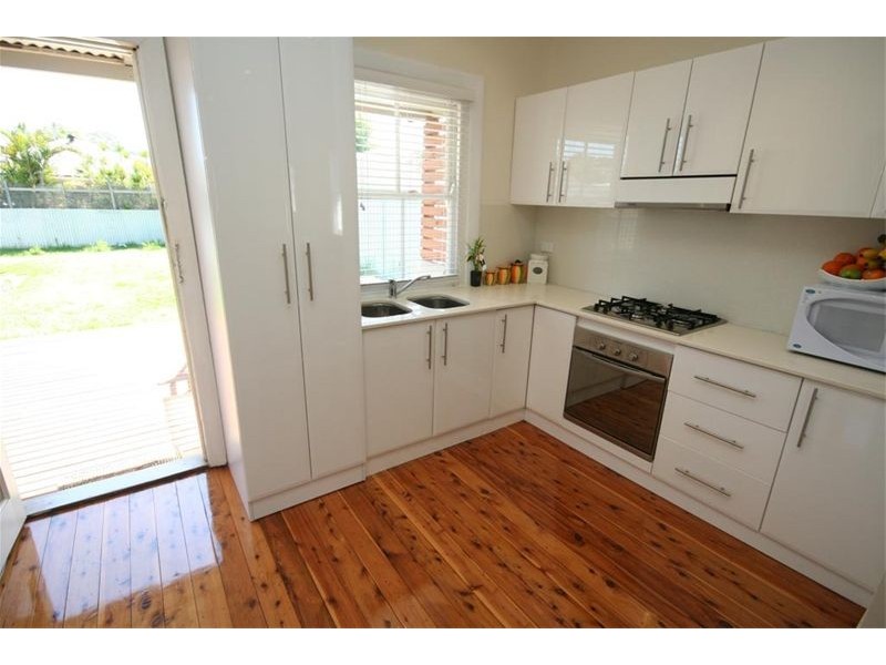 32 Gow Street, Hamilton North NSW 2292