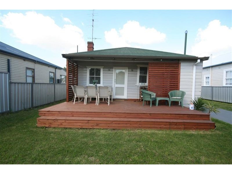 32 Gow Street, Hamilton North NSW 2292