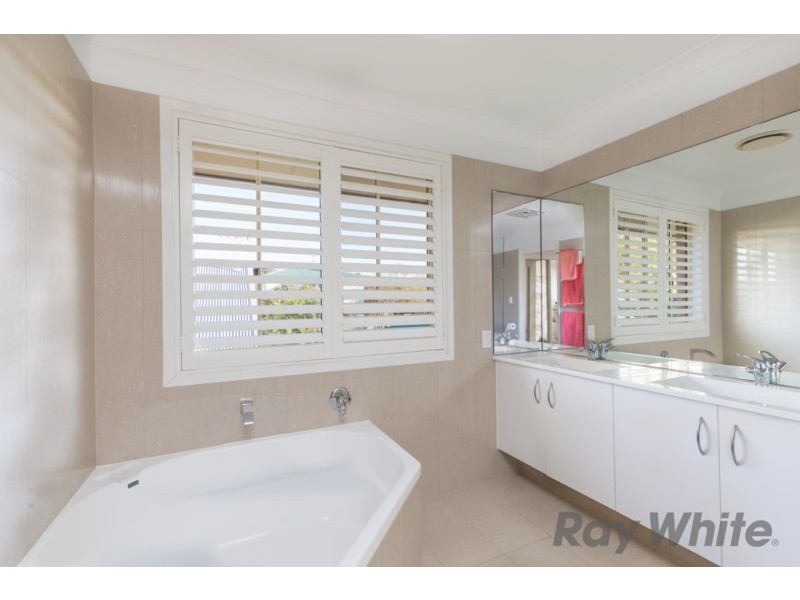 17 Regan Street, Adamstown NSW 2289