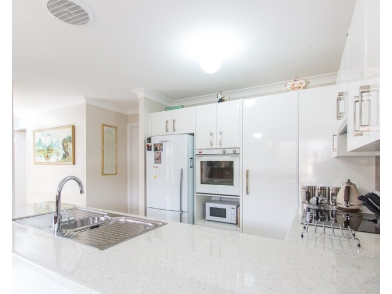24/48 Fairfax Road, Warners Bay NSW 2282