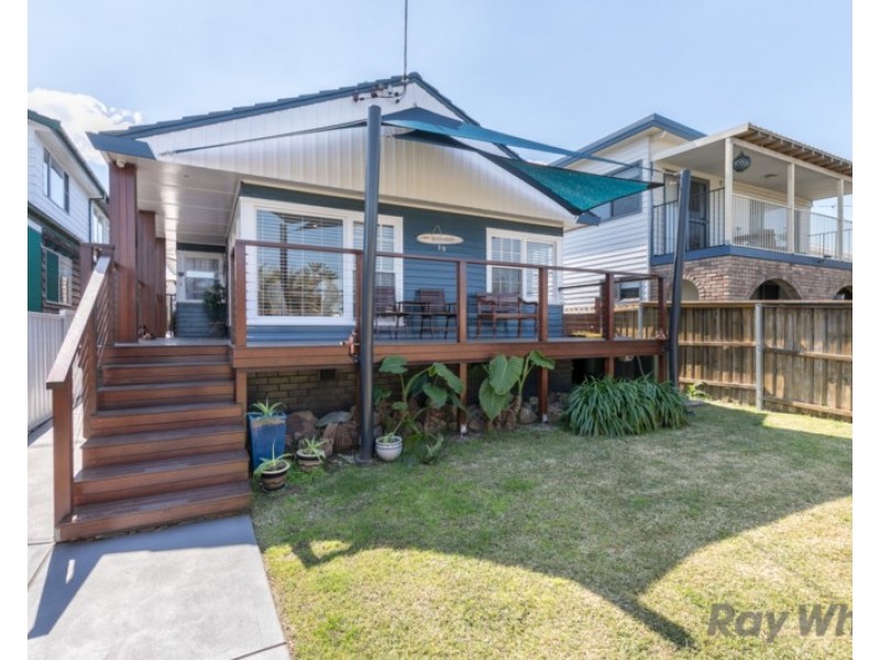 39 Brown Street, Redhead NSW 2290