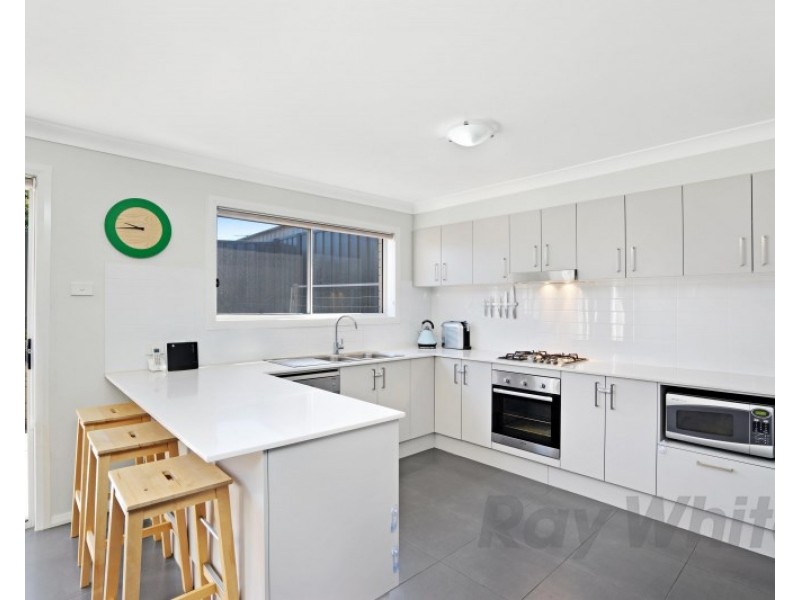 6/2 Conmurra Circuit, Shortland NSW 2307