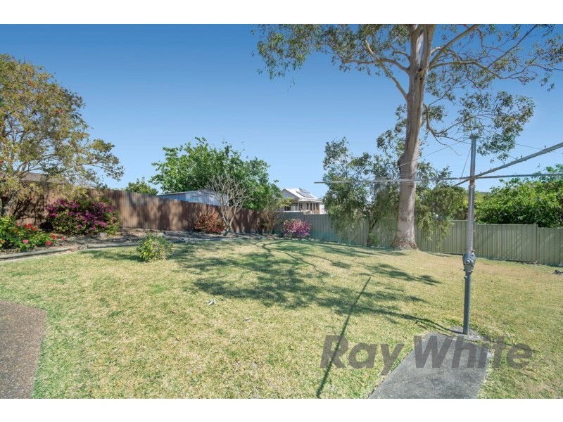 27 Chartley Street, Warners Bay NSW 2282
