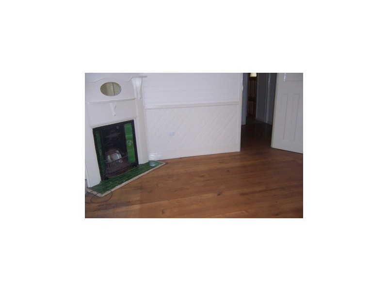 34 Henson Street, Mayfield East NSW 2304