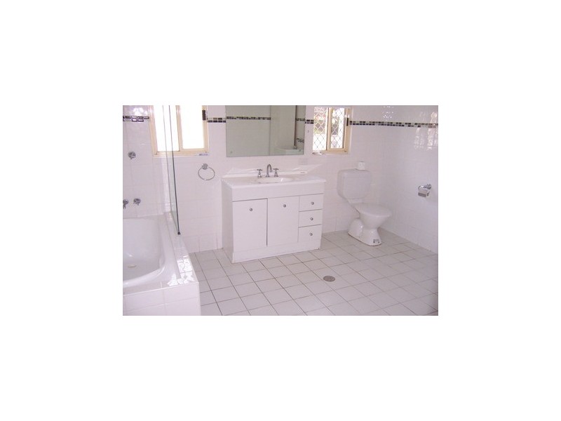 34 Henson Street, Mayfield East NSW 2304