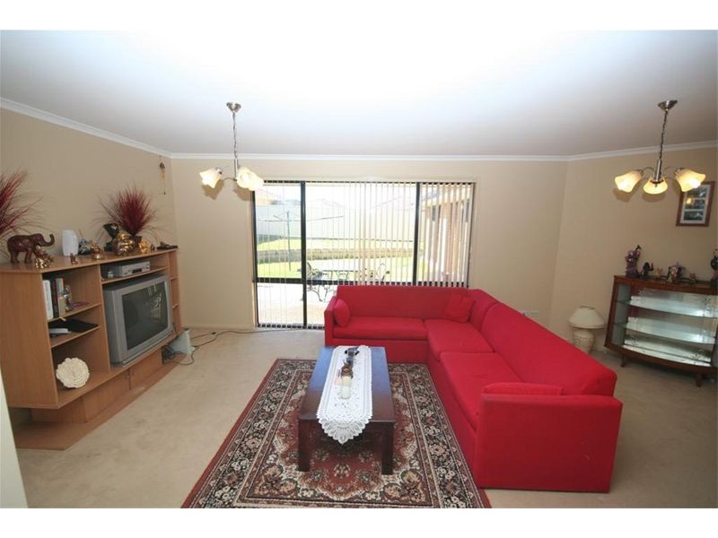 10 Tomaree Way, Maryland NSW 2287