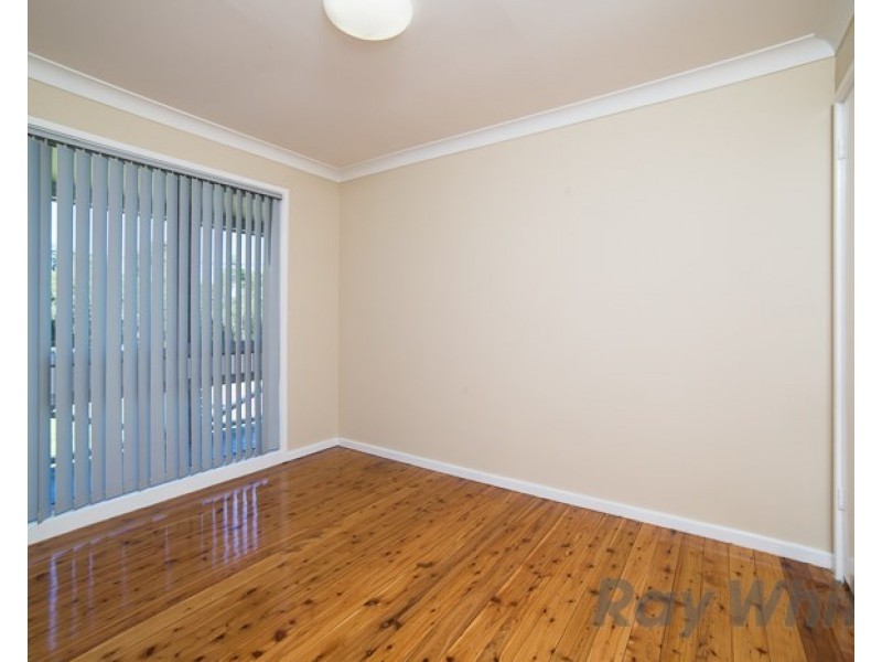 8 Renfrew Street, Edgeworth NSW 2285