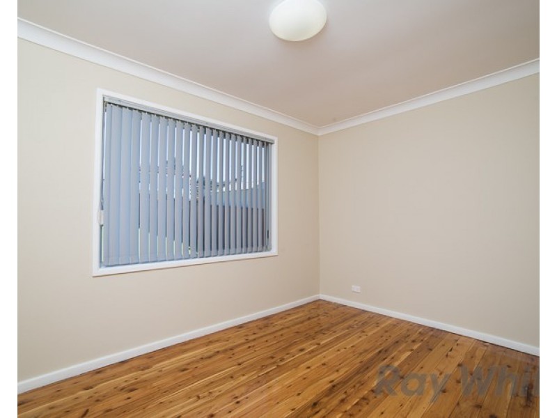 8 Renfrew Street, Edgeworth NSW 2285