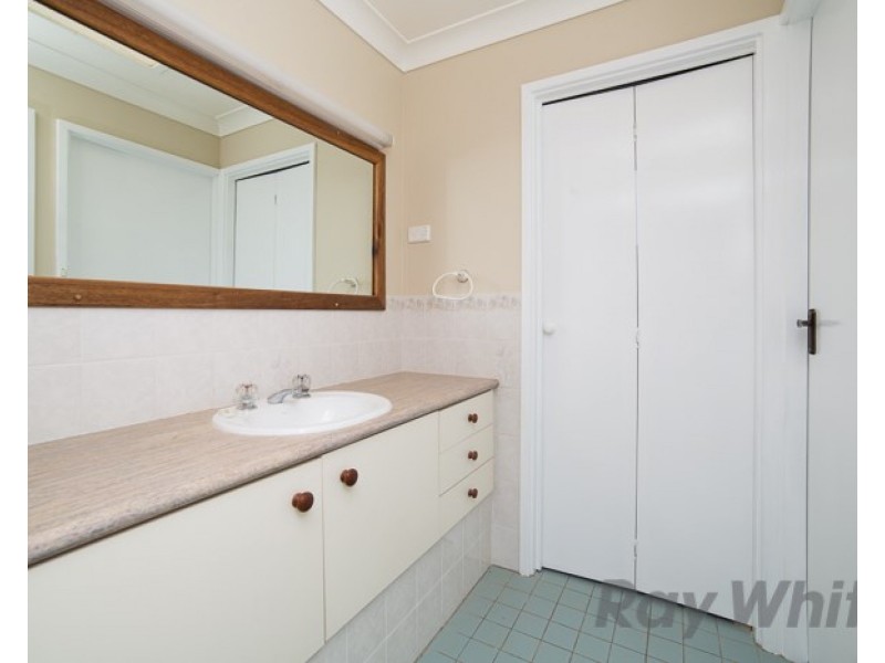 8 Renfrew Street, Edgeworth NSW 2285