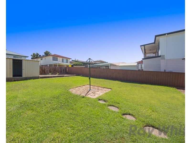 8 Renfrew Street, Edgeworth NSW 2285