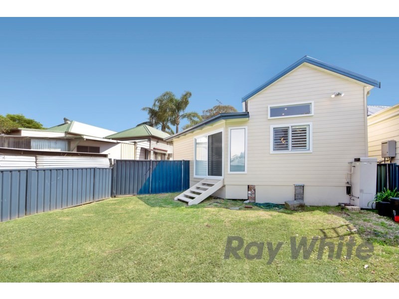 33 Fawcett Street, Mayfield NSW 2304