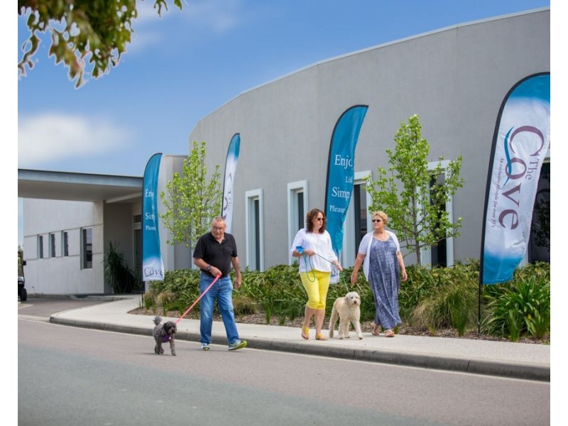 8 Cockatoo Court, Fullerton Cove NSW 2318