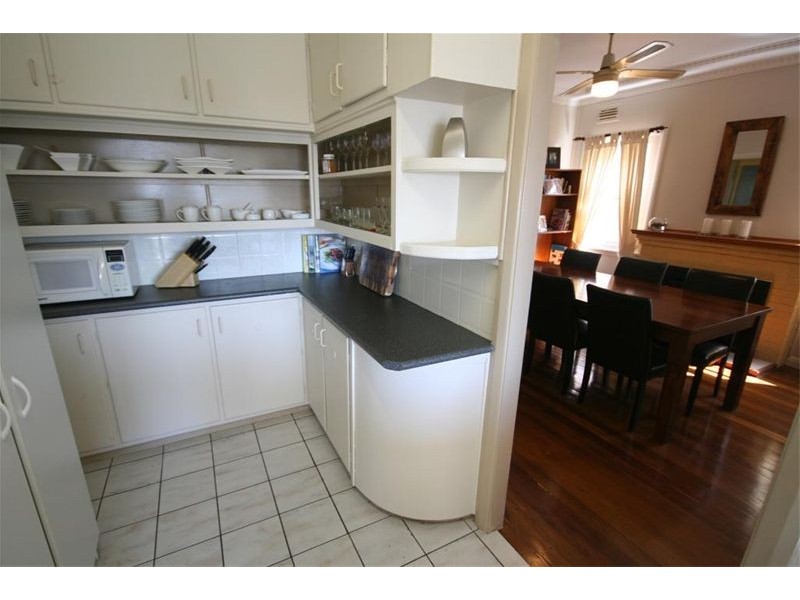 21 Clarence Road, Waratah NSW 2298