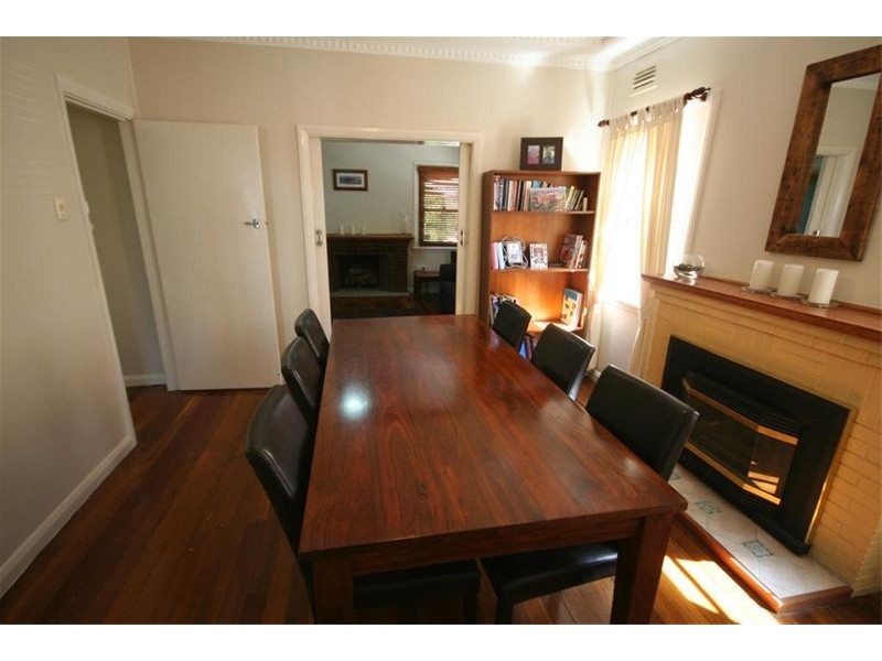 21 Clarence Road, Waratah NSW 2298