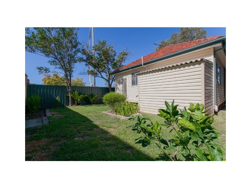 38 Garrett Street, Carrington NSW 2294