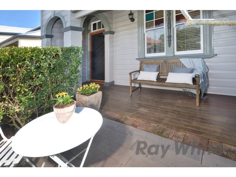 180 Denison Street, Hamilton NSW 2303