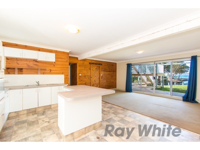 91 Excelsior Parade, Carey Bay NSW 2283