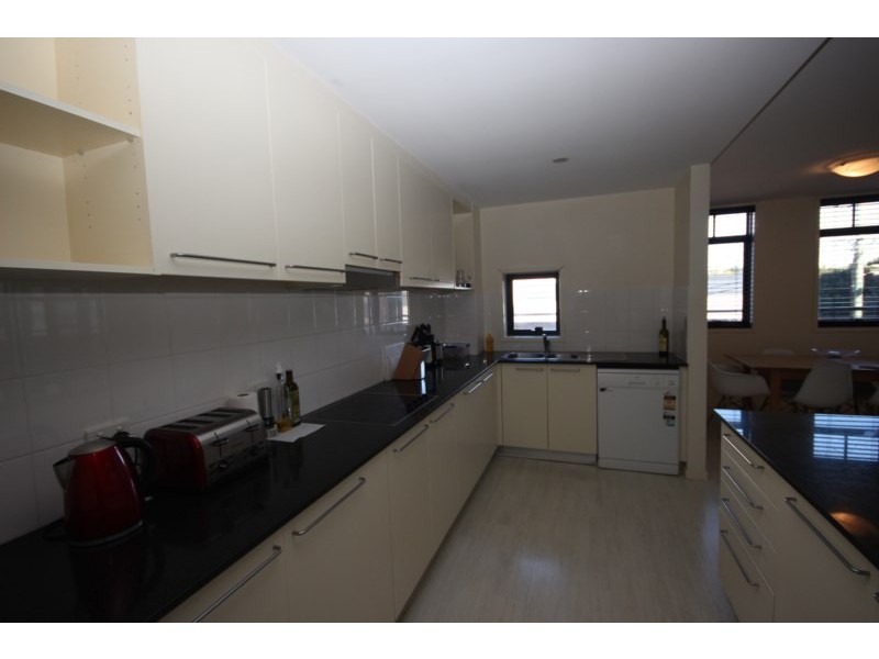 102/4 Ravenshaw Street, Newcastle NSW 2300