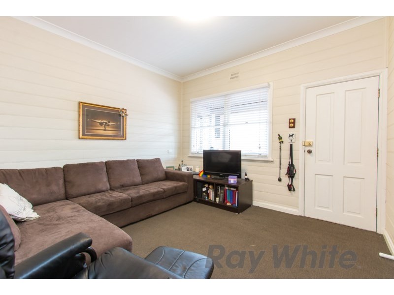 8 Mathieson Street, Carrington NSW 2294